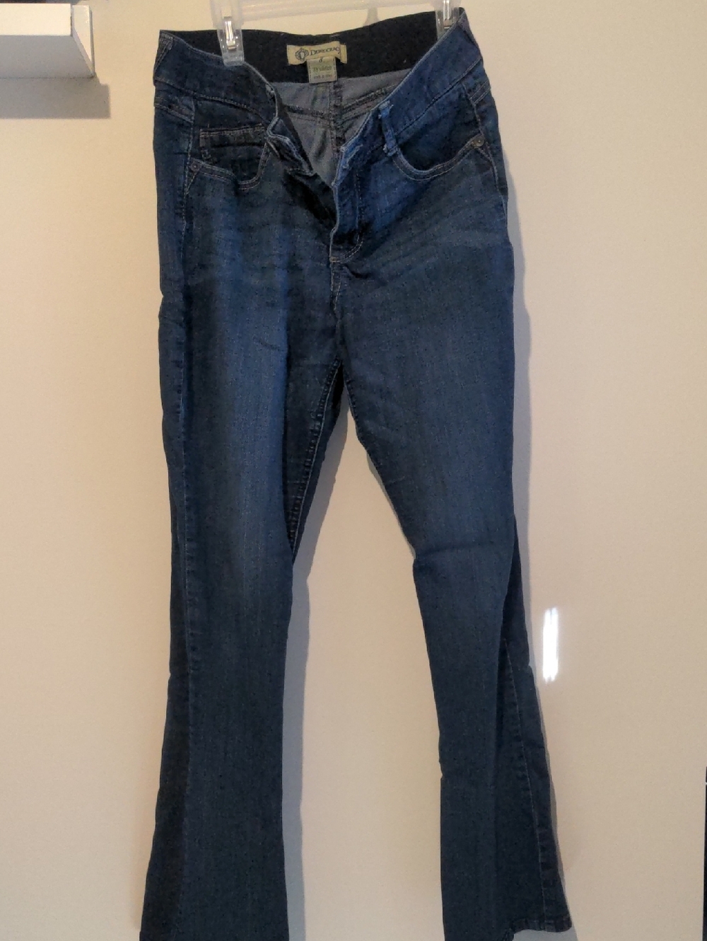 Democracy Women’s Size 8 Dark Blue Bootcut Jeans